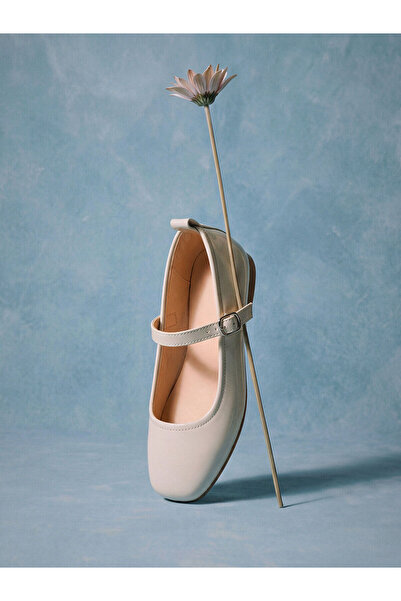 LC Waikiki Bej aspect de piele Fată balerini