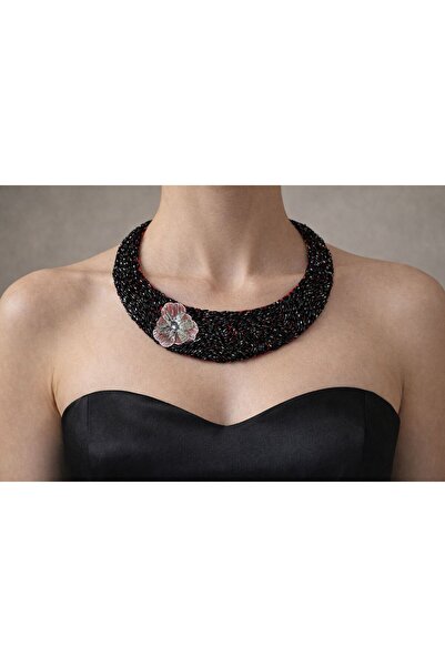 zamansız takı Collar