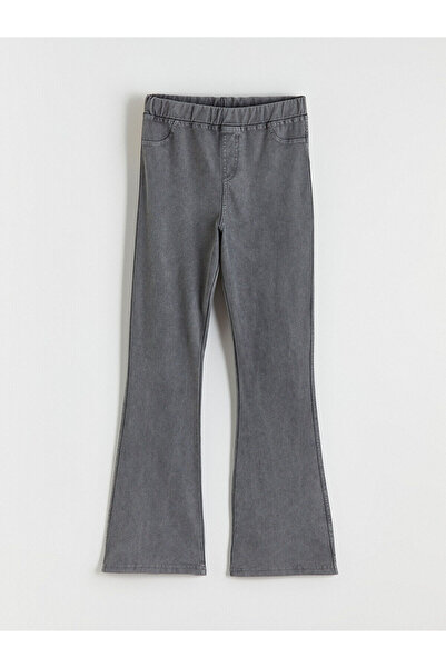 LC Waikiki مجموعة إلسيفا من الجوارب الطويلة الإسبانية باللون الأسود للفتيات