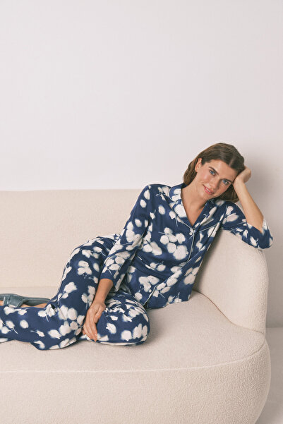 Perspective Blue Shirt Collar Floral Patterned Pajama Set
