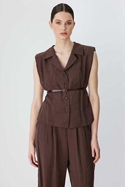 ON Beli Belted Sleeveless Shirt