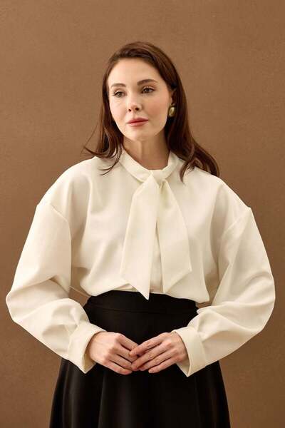 Ceylan Otantik Ecru Crepe Shirt with Bow Collar