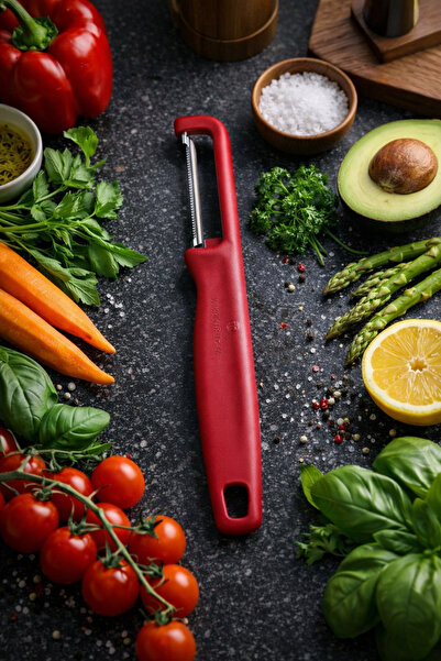 Victorinox Çift Taraflı Tırtıklı Kenar Kırmızı Renk Soyacak Iota