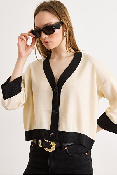 Olalook Women's Ecru Black Color Block Bone Buttoned Seasonal Cardigan Hrk-19...