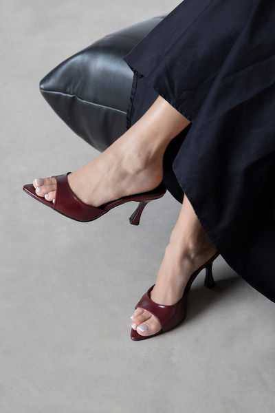 STRASWANS Franco Women's Heeled Wrinkled Leather Sandals Claret Red