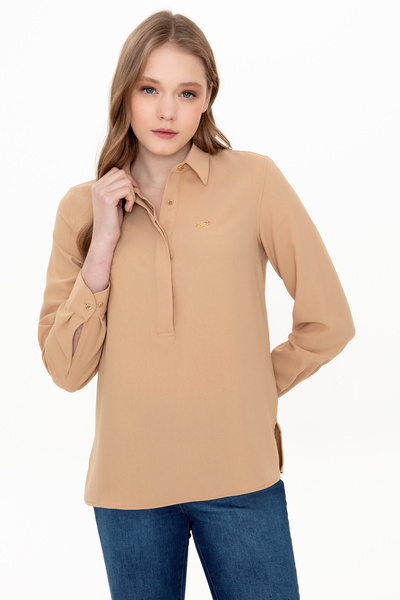 U.S. Polo Assn. Cămașă cu mânecă lungă Camel pentru femei 50237593-VR015