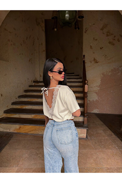 kırmızı butiks Λευκό μπλουζάκι με δετή πλάτη σε σχήμα V