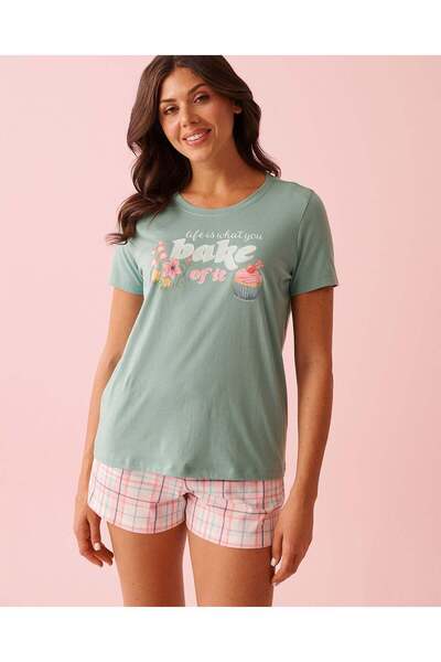 La Vie en Rose تيشيرت قطن دائرية مطبوع عليه زهور وكب كيك