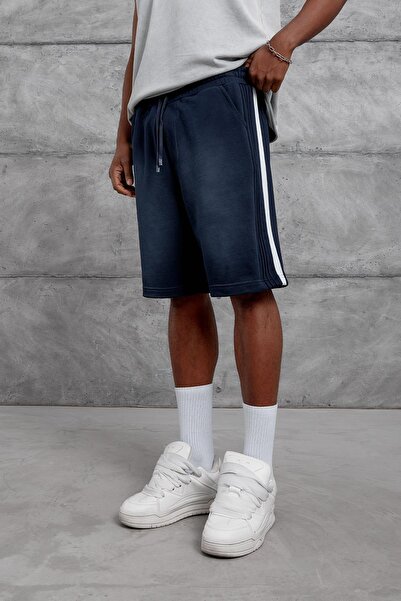 NOMARC Navy blue shorts with striped detail