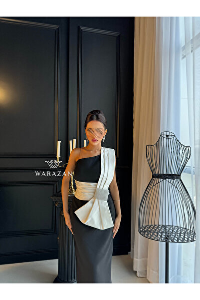 Warazan Evening dress with a waist cut