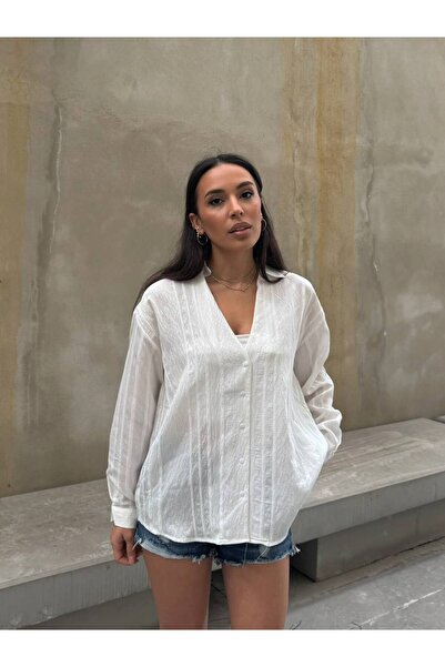 IŞILDA FASHION Χαλαρό πουκάμισο με λαιμόκοψη V