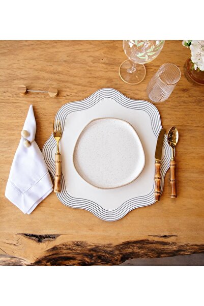 Diva Home 6-Person Set with Leather Embroideries Placemat 35 X 35 cm