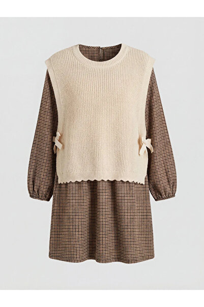 LC Waikiki Lcw Kids Ecru Crew Neck Plaid Girls' Dress and Sweater