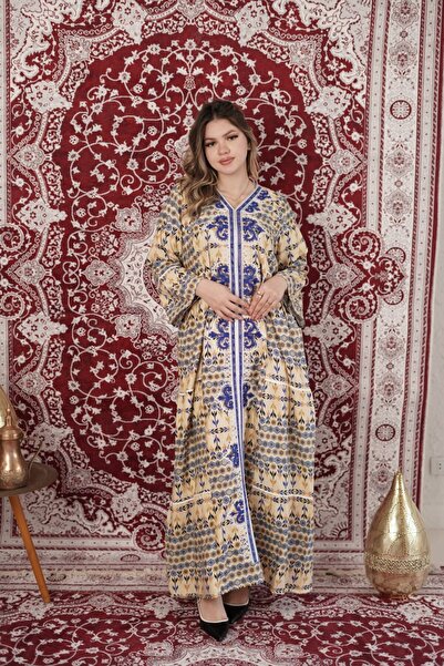 AFandina Jalabiya with a distinctive pattern and a loose fit for greater comf...