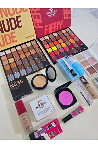 ROMANTIC KEY A comprehensive and distinctive makeup collection