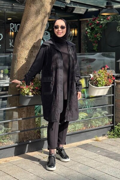 FUAT GÜRSEN Bag with External Pocket and Beaded Guipure Detail