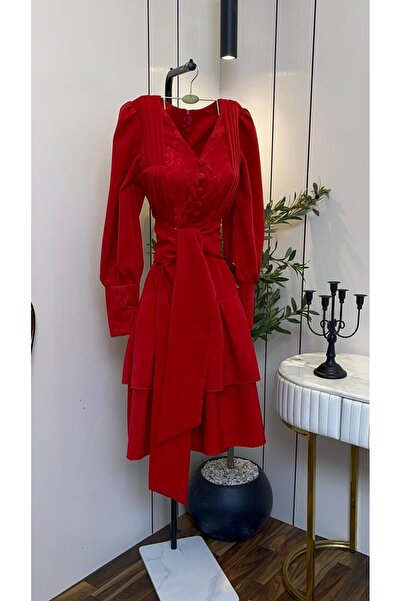 NUHAIRa Barbie dress and lace