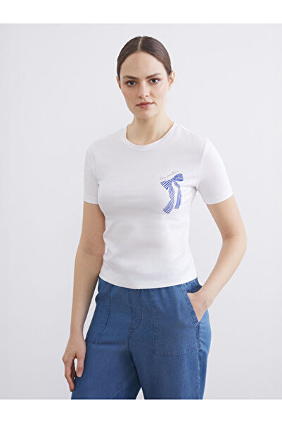 LC Waikiki RMZ GİYİM FARKIYA تي شيرت نسائي مطبوع عليه فيونكة بياقة روبا