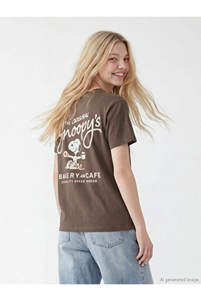 LC Waikiki Rmz Gi̇yi̇m Farkiyla Zero Roba Collar Snoopy Printed Women's T-Shirt