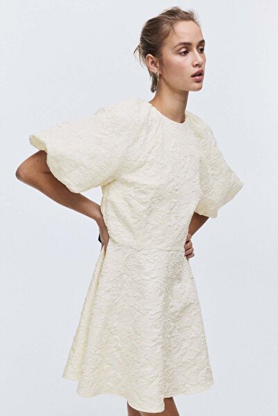 H&M Balloon-sleeved dress