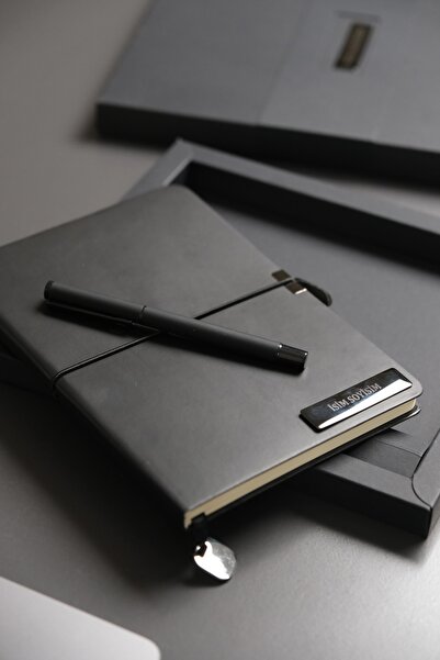 locko Kişiye Özel Kutulu Siyah Vegan Deri Lastikli Defter 224 Sayfa Kalemli İ...