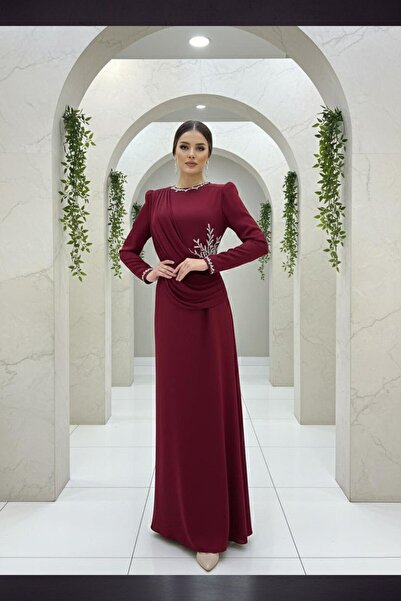 Hakimoda فستان سهرة ريفنا أدريانا باللون الأحمر الداكن