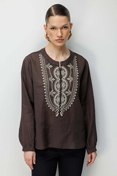 Ekol Önü Nakışlı Hakim Yaka Keten Bluz