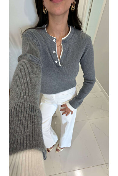 BİRCANÇİL Perosala Gray Ecru Button Detailed Knitwear