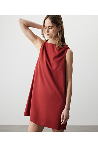 MISS IPEKYOL Asimetrik kol mini elbise