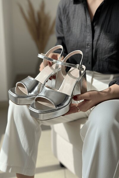 DİVOLYA Fell Silver (Tocuri cu platformă de 9 cm) Utilizare zilnică pantofi c...