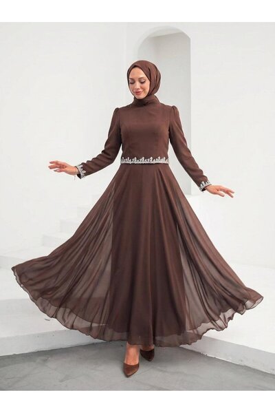 hakimoda مونا أدريانا وبدلة السهرة الشيفون باللون البني