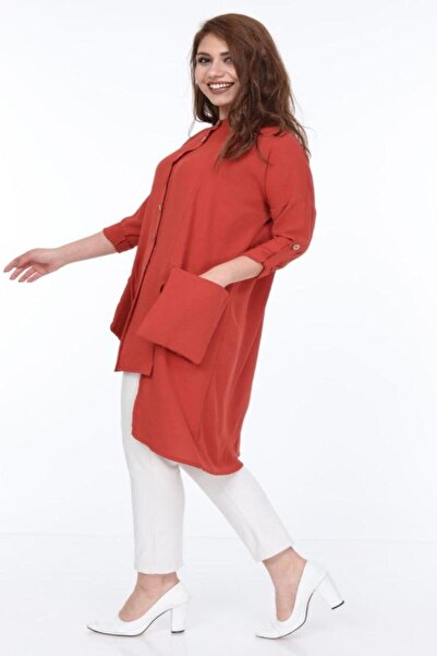 Cockatoo قميص نسائي من New Season Double بجيوب بقصة غير متماثلة وياقة مطوية ت...