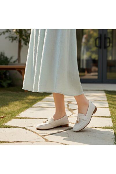 YUHUSHOE حذاء نسائي كاجوال مزين بالحجارة والشراشيب وتفاصيل حجرية
