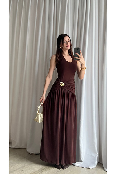 For Angels فستان طويل من Boyundan بأربطة بإبزيم كاندي