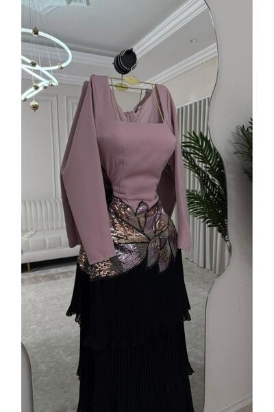 AMAZ A "night of a lifetime" evening dress – royal elegance with enchanting d...