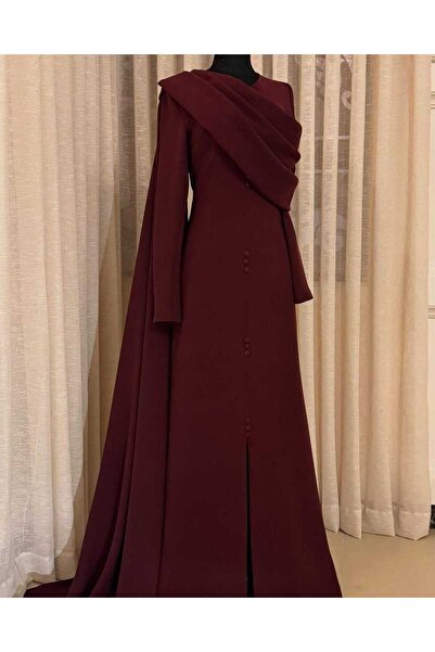 Zarkasha Royal Christmas dress with a long burgundy cape – Barbie Crepe