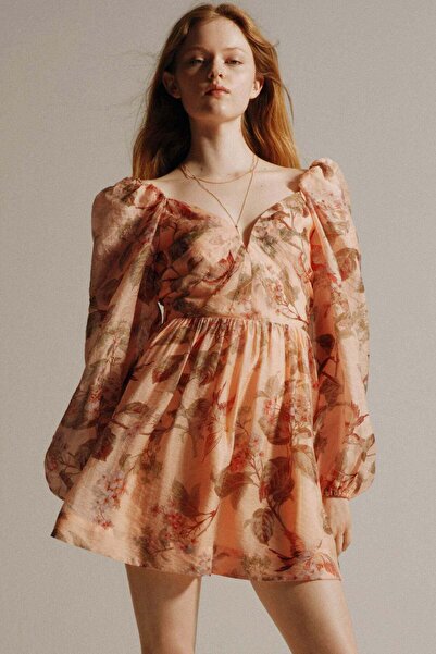 H&M فستان بأكمام منفوخة وتفاصيل ربطة عنق