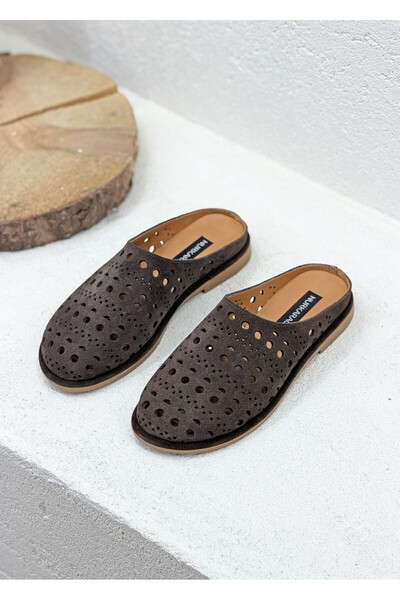 NUR KARACA 26Y-219-7065 Дамски пантофи от естествена кожа със суед, перфорира...