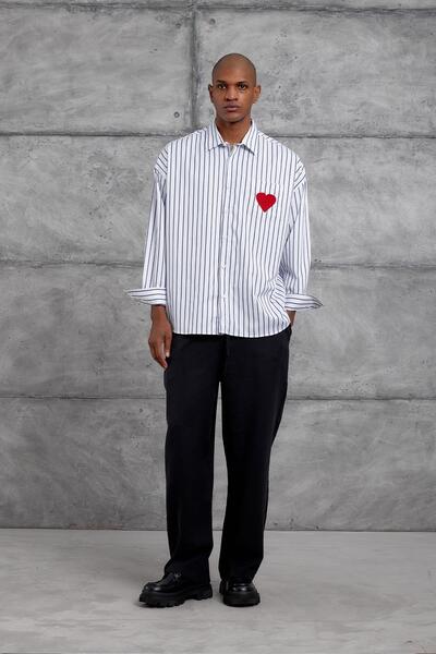 NOMARC ΜΑΥΡΟ ΠΟΥΚΑΜΙΣΟ OVERSIZE ΜΕ ΡΙΓΕΣ ΚΑΙ ΚΕΝΤΗΜΑ ΚΑΡΔΙΑΣ