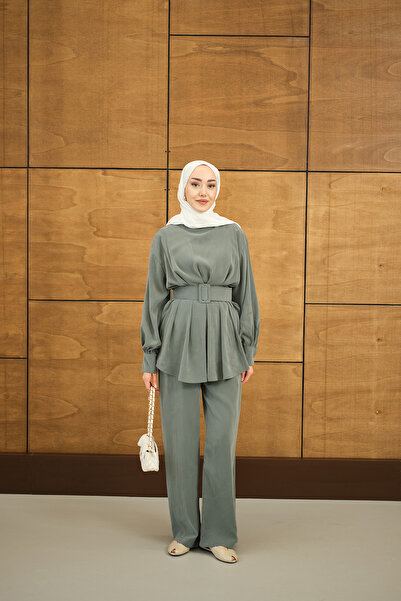 LOCCO Women's Belt Detail Crew Neck Suit Petrol Green