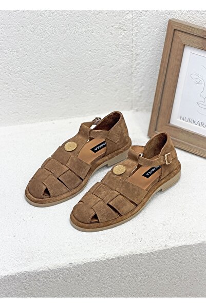 NUR KARACA 26Y-001-R40208 DETALII METALICE PE FAȚĂ, DEBUTĂȚI AUTENTICE DE pie...