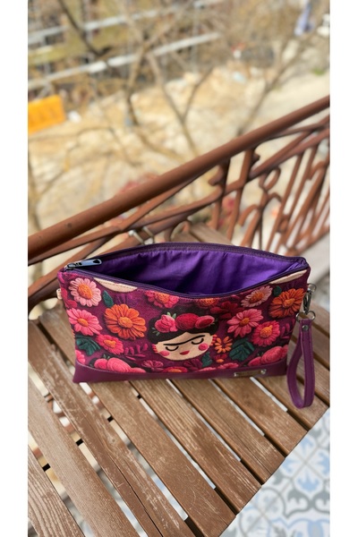 TALKING DREAMS Purple Floral Long Strappy Clutch