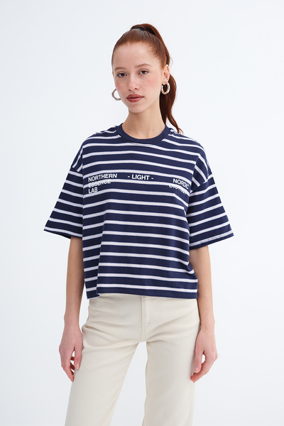 Addax Striped Printed Short-Sleeved T-Shirt P10668