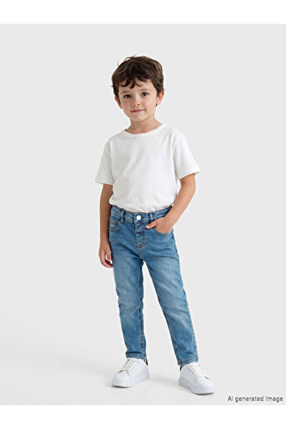 LC Waikiki Men's Slim Fit Jean Pants for Style Enthusiasts from Uzg Store