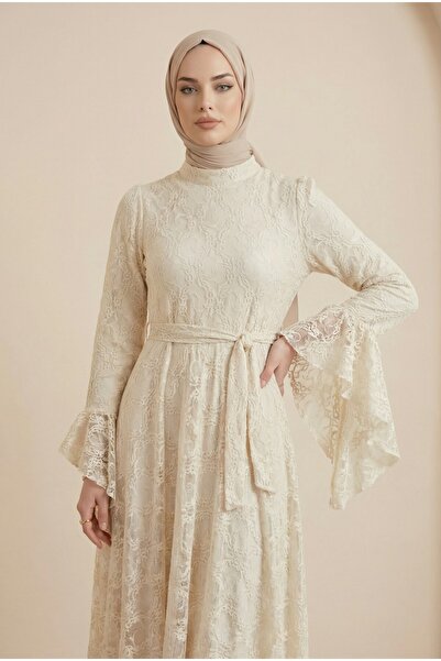 NEFESSE Güpür Dantelli Çiçek Desenli Kolu Volanlı Kemerli Astarlı Elbise