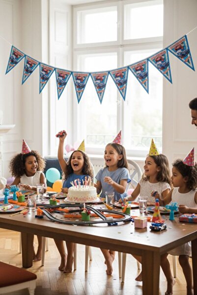 Cadde Süs Hotwheels Themed Pennant Set 9 Flags