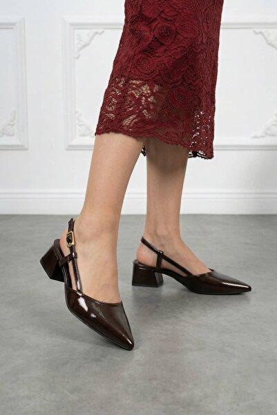 NAVİSHOES Καφέ λουστρίνι γυναικεία παπούτσια με μυτερή μύτη και ανοιχτή πλάτη...