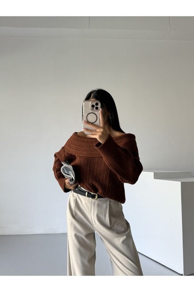 SolQ Degaje Madonna Collar Brushed Inside Thread Comfortable Fit Knitwear Sweater