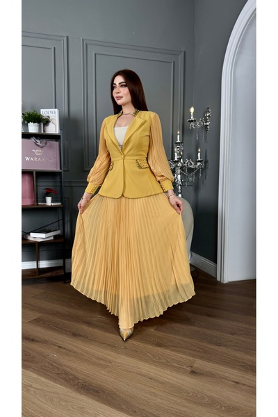 Warazan formal outfit with pleated skirt