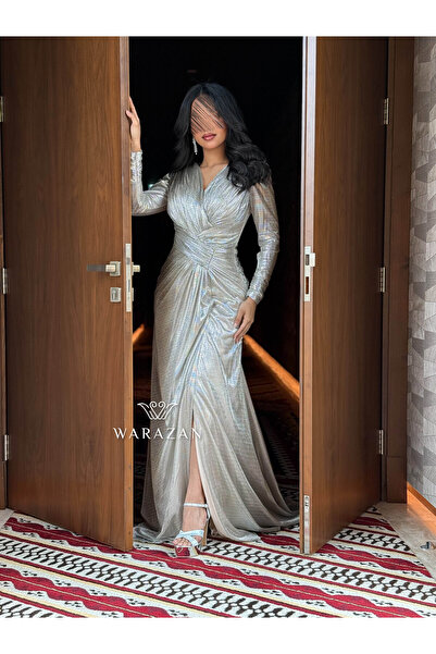 Warazan Evening dress fitted at the waist